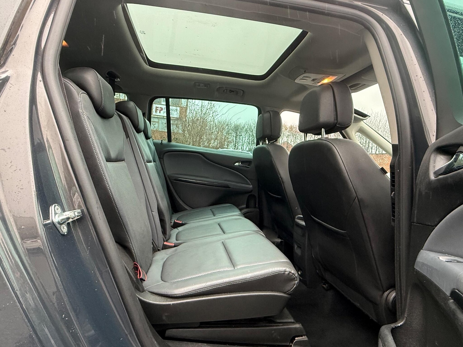 Used Vauxhall Zafira Tourer 2014 for sale - 76965490: Photo 18