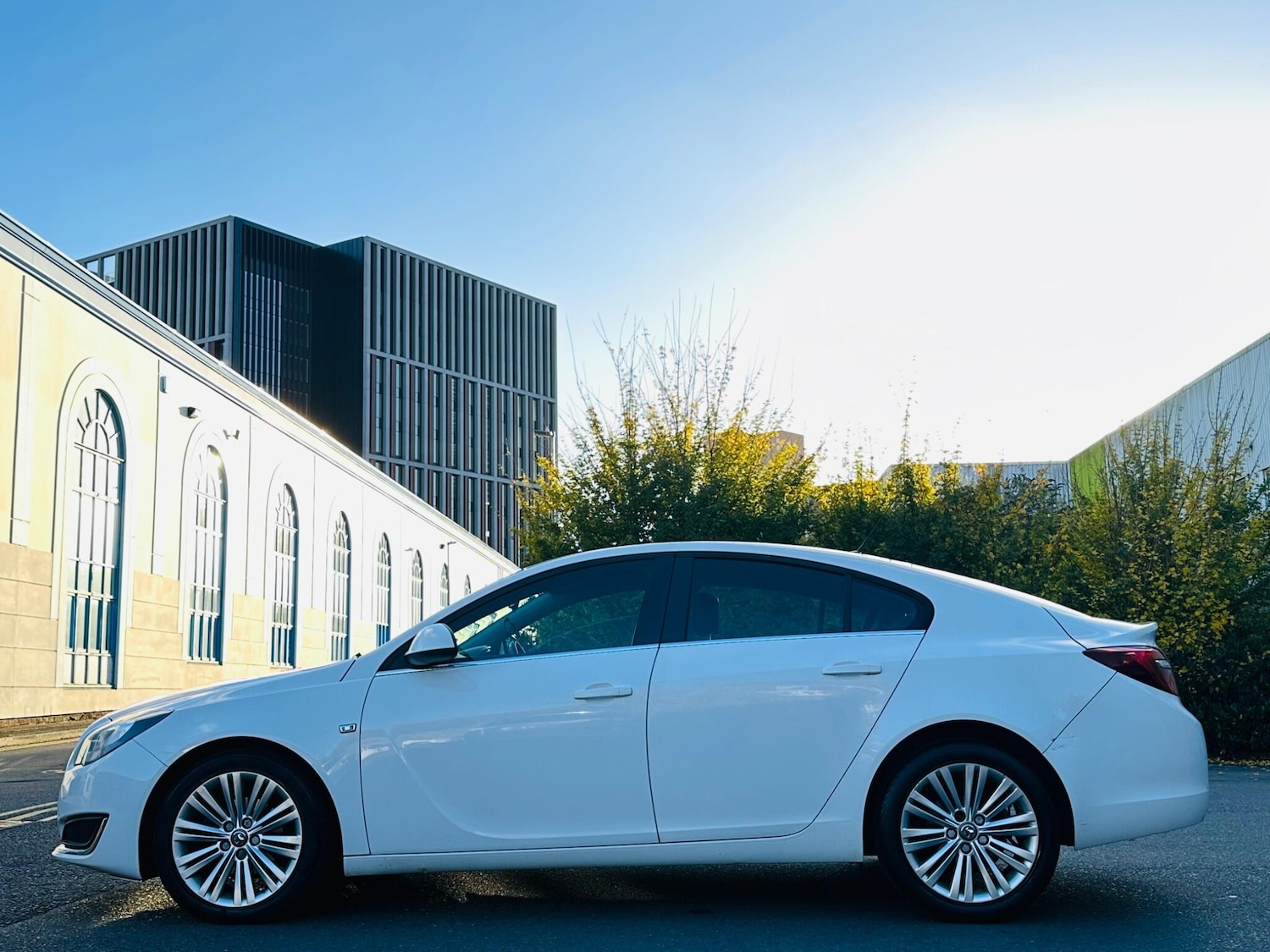 Used Vauxhall Insignia 2014 for sale - 76995530: Photo 8