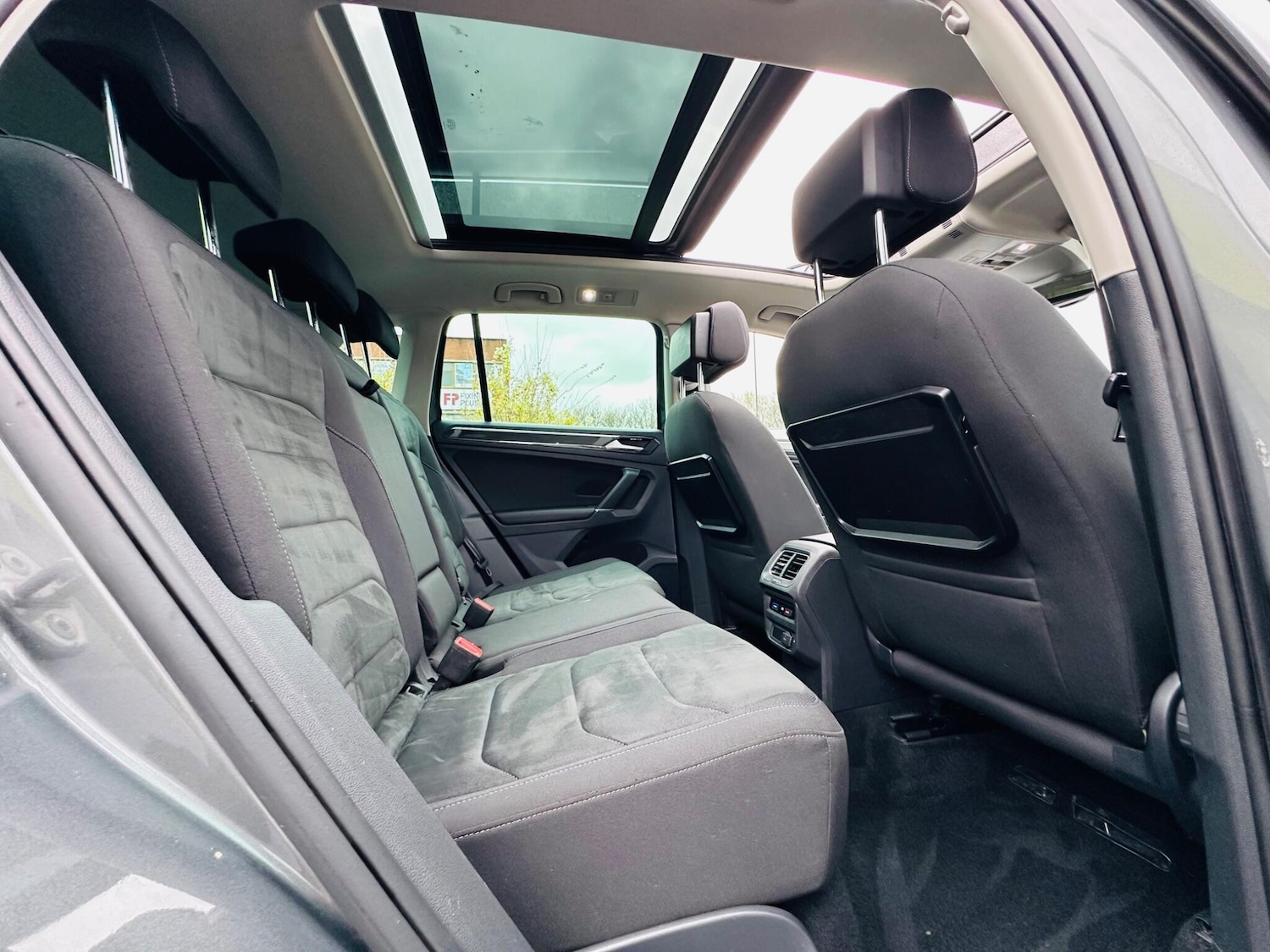 Used Volkswagen Tiguan 2016 for sale - 76991691: Photo 17