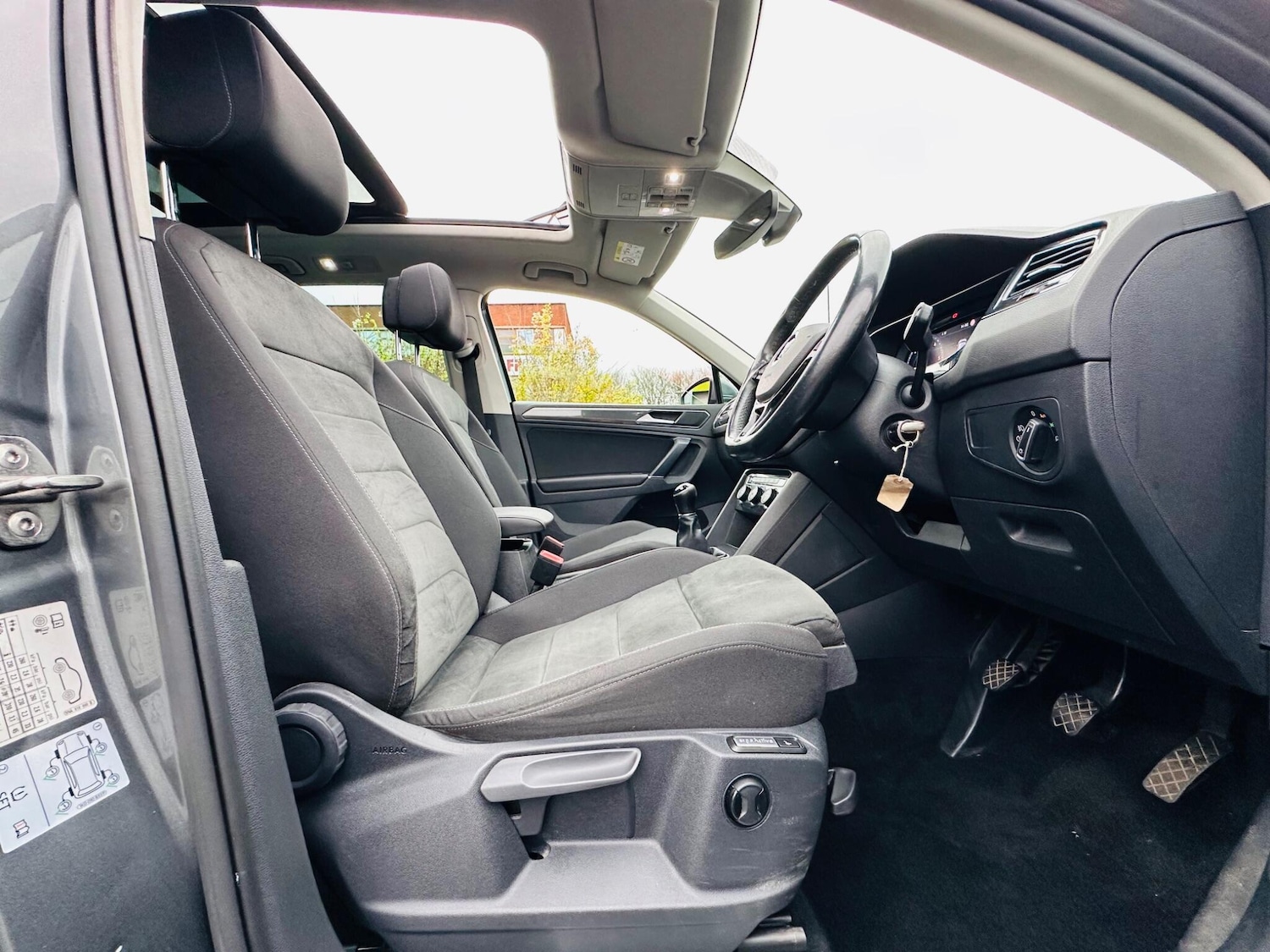 Used Volkswagen Tiguan 2016 for sale - 76991691: Photo 25