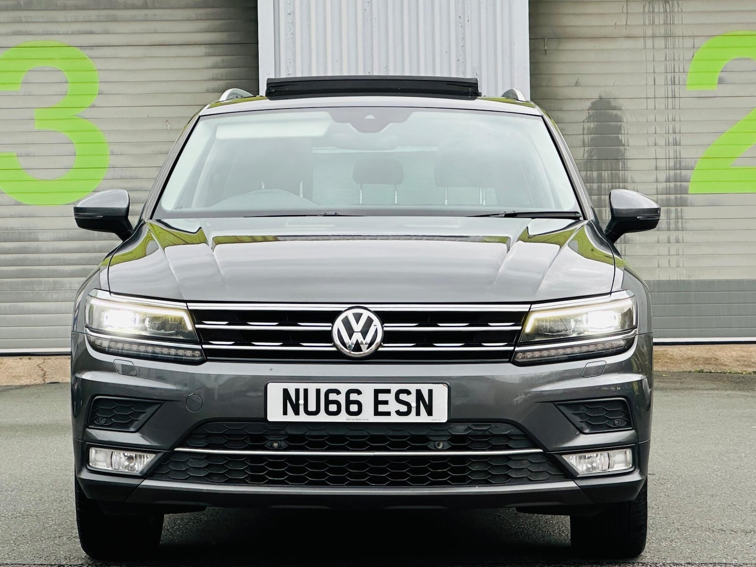 Used Volkswagen Tiguan 2016 for sale - 76991691: Photo 3