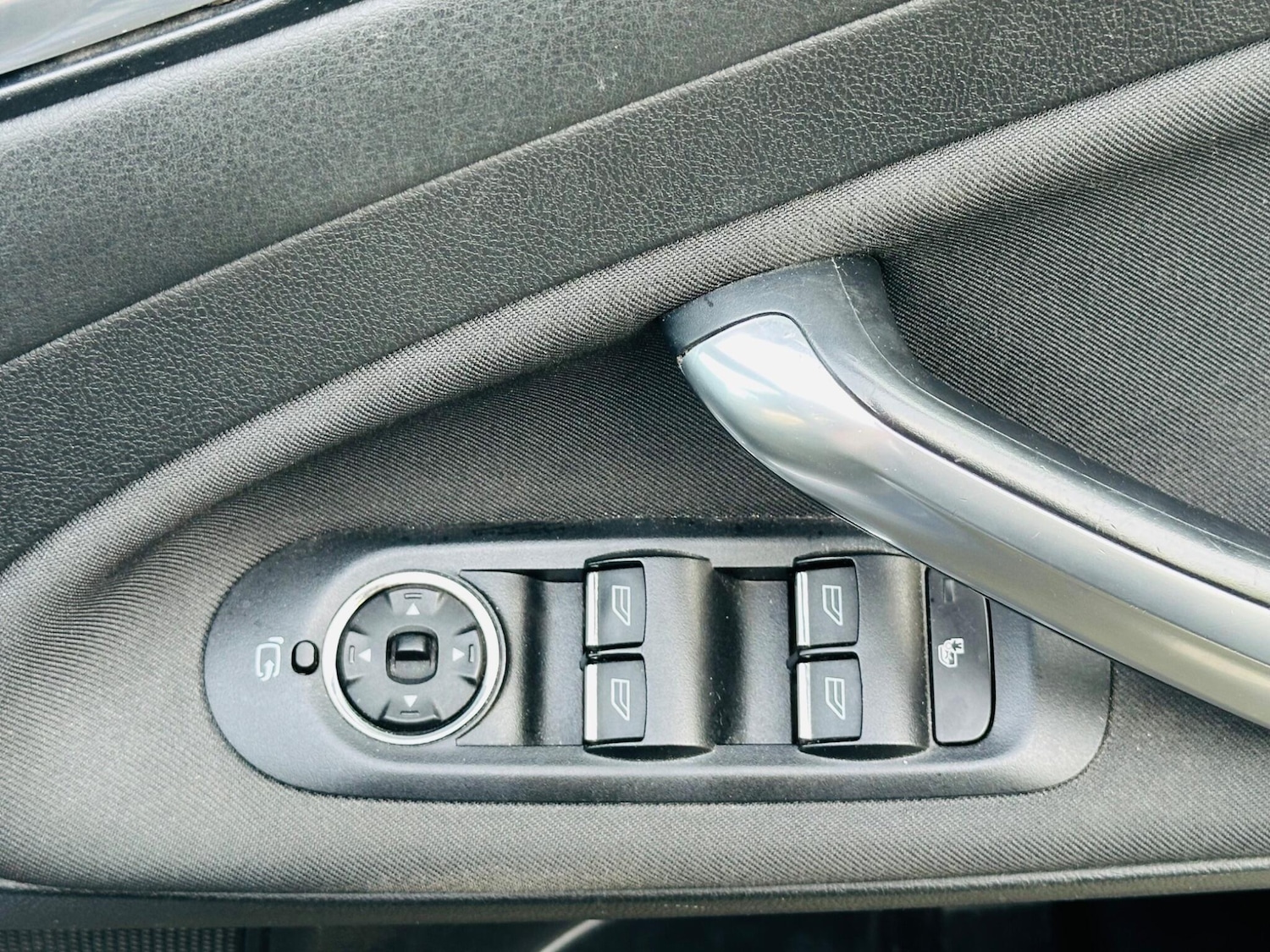 Used Ford Mondeo for sale - 76572610: Photo 24