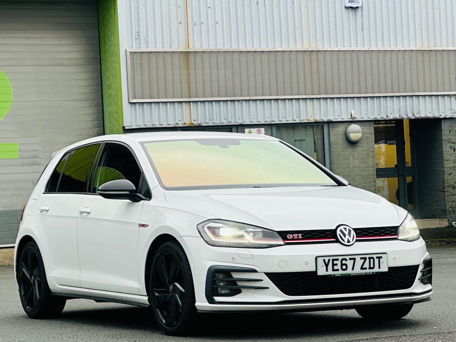 Used Volkswagen Golf for sale - 77793897: Photo 2