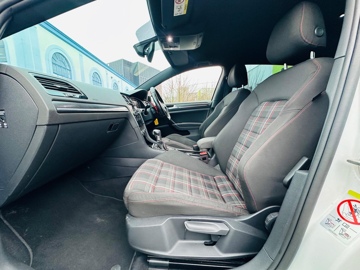 Used Volkswagen Golf for sale - 77793897: Photo 9