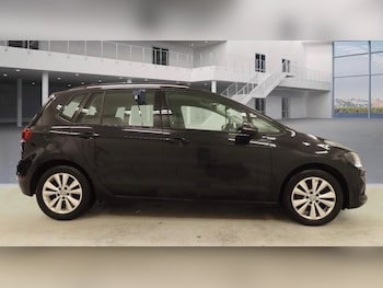 Used Volkswagen Golf SV 2018 for sale - 77637570: Photo