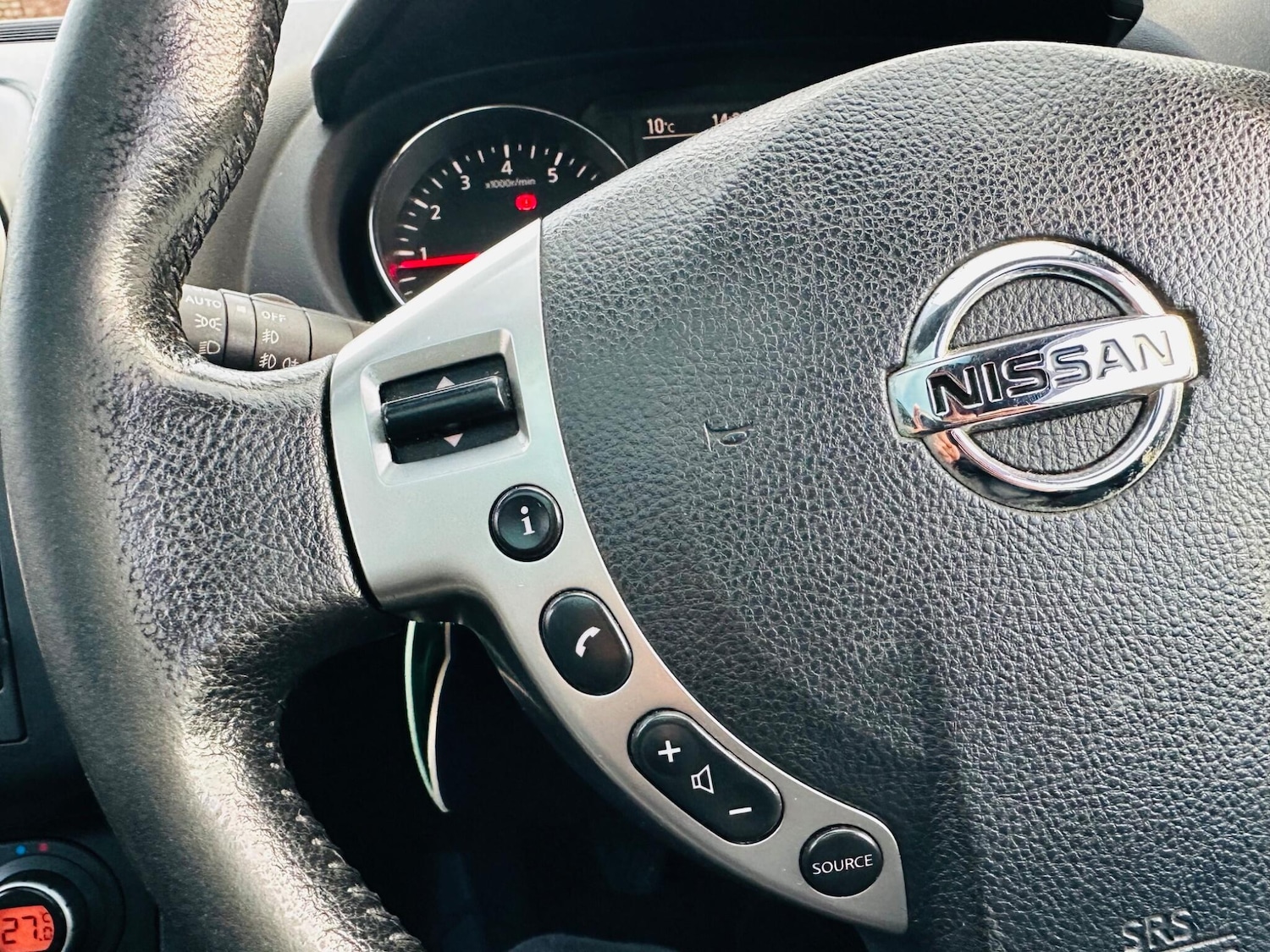 Used Nissan Qashqai+2 2011 for sale - 76942569: Photo 24