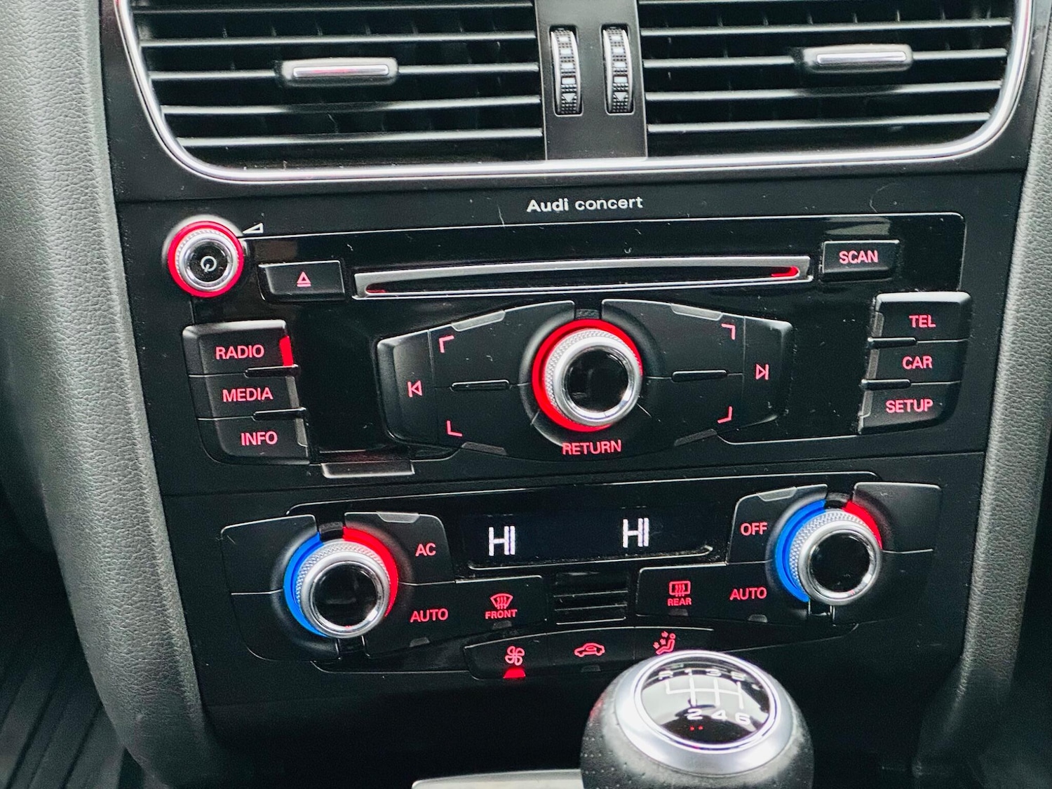 Used Audi A4 2012 for sale - 77091030: Photo 24