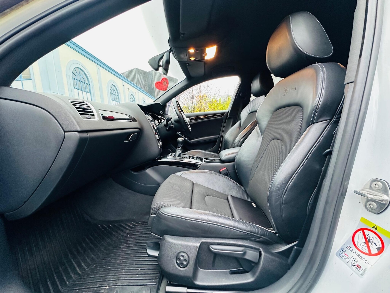 Used Audi A4 2012 for sale - 77091030: Photo 28