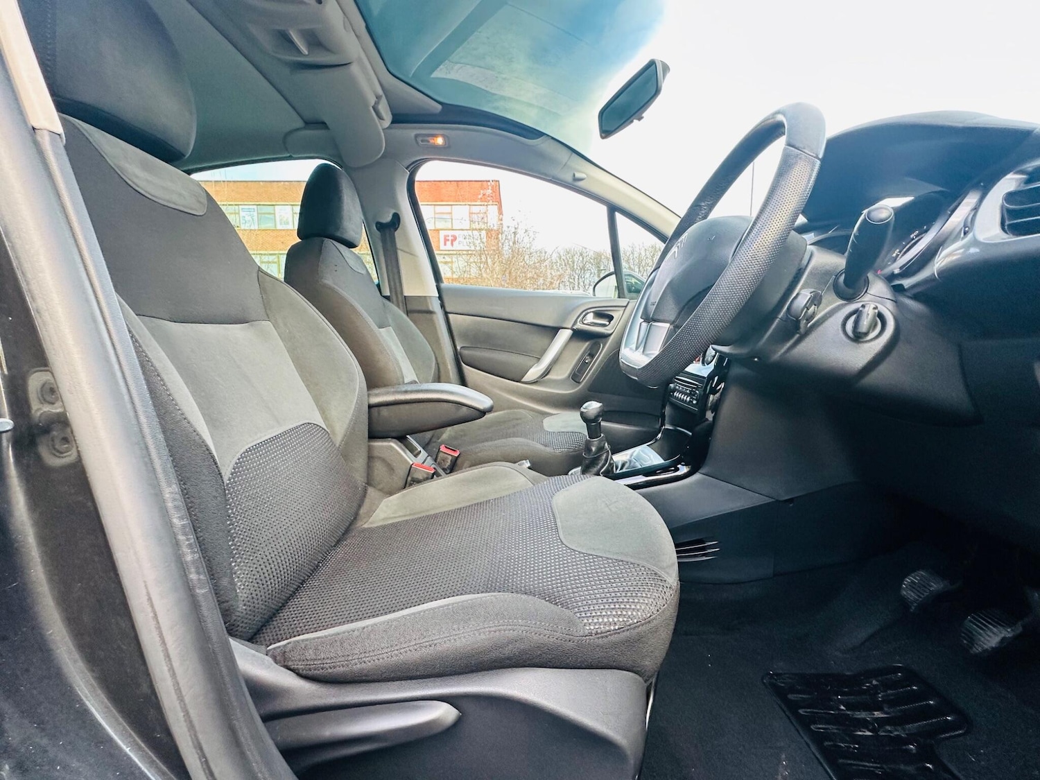 Used Citroen C3 2010 for sale - 76942555: Photo 17