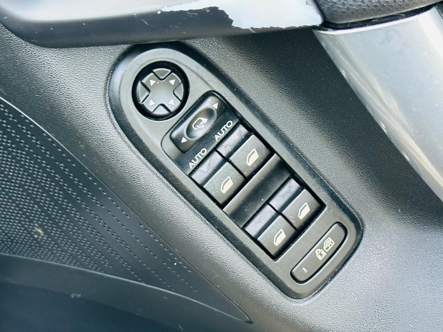 Used Citroen C3 2010 for sale - 76942555: Photo 21