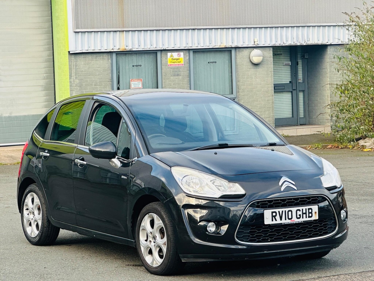 Used Citroen C3 2010 for sale - 76942555: Photo 6