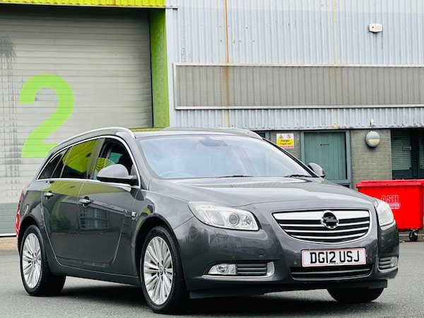 Used Vauxhall Insignia 2012 for sale - 76167335: Photo 2
