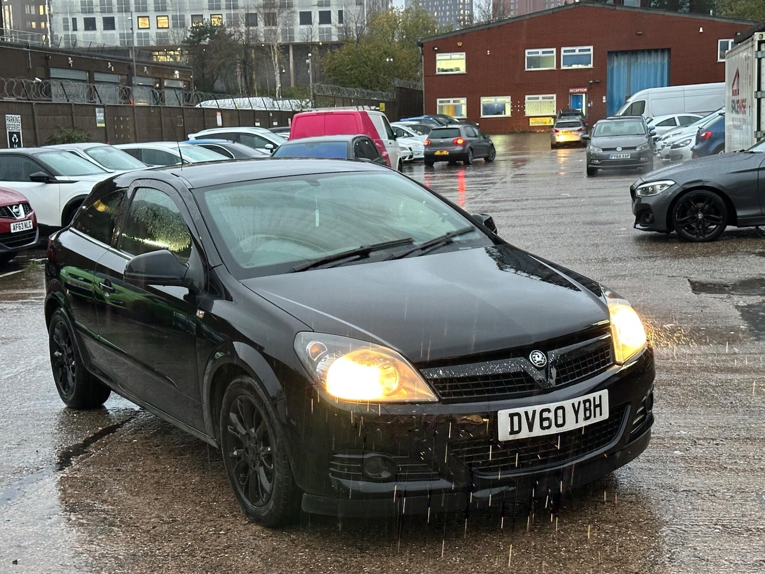 Used Vauxhall Astra 2010 for sale - 76585165: Photo 1