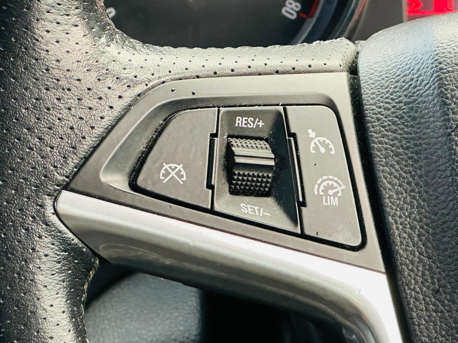 Used Vauxhall Astra 2015 for sale - 76632649: Photo 19