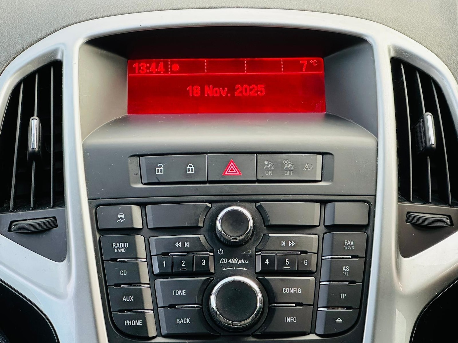 Used Vauxhall Astra 2015 for sale - 76632649: Photo 22