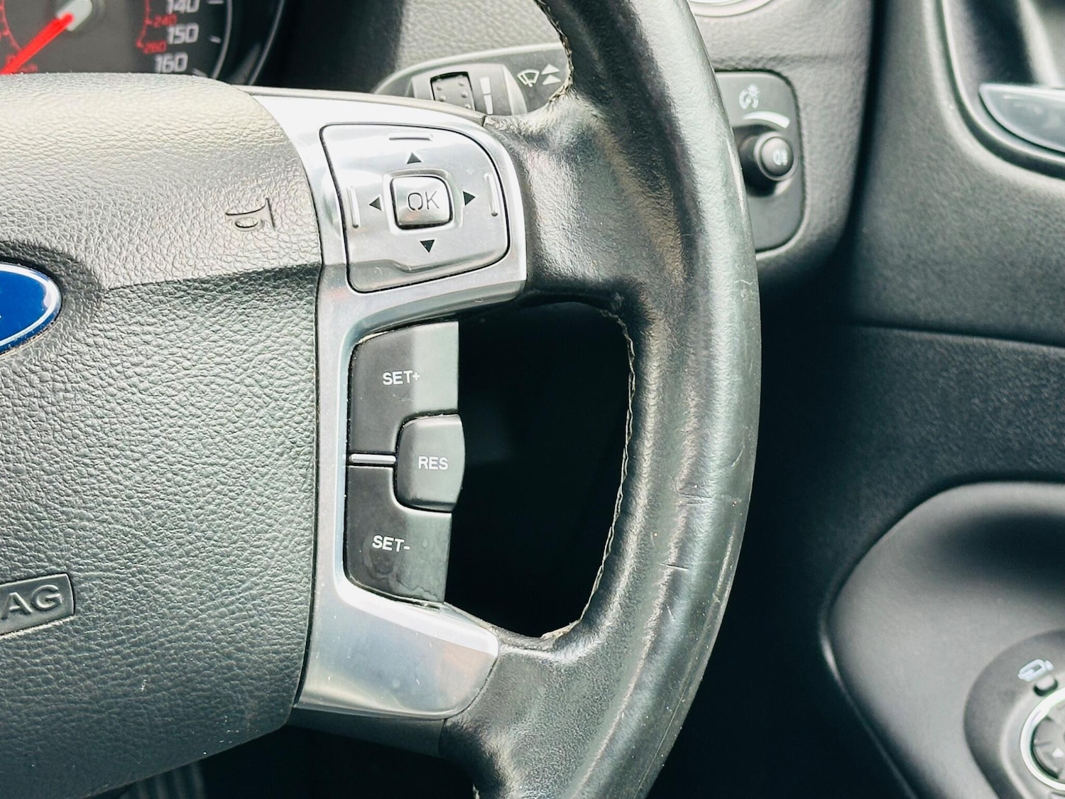 Used Ford Mondeo 2014 for sale - 76584036: Photo 24