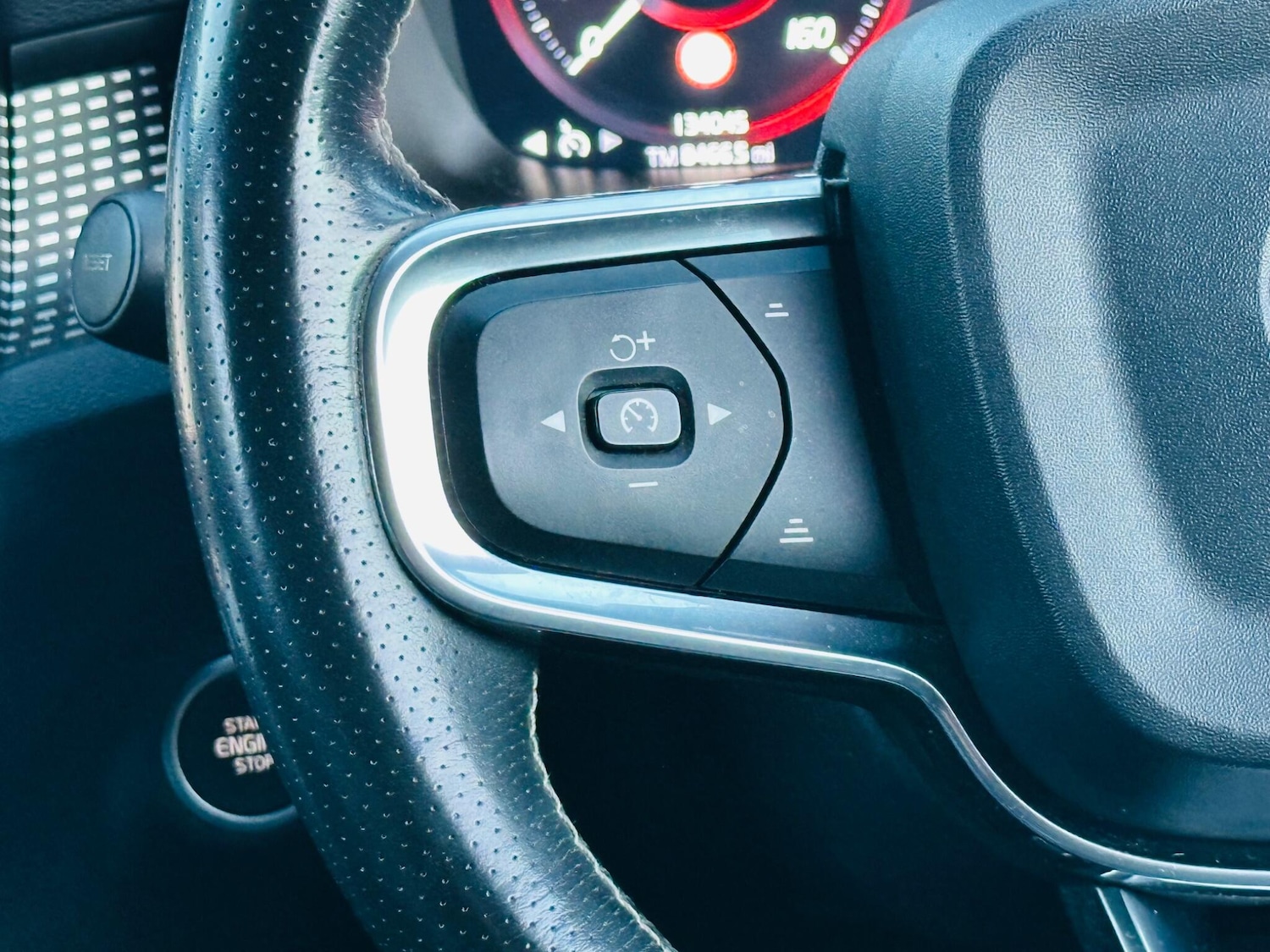 Used Volvo XC40 2019 for sale - 76370327: Photo 21