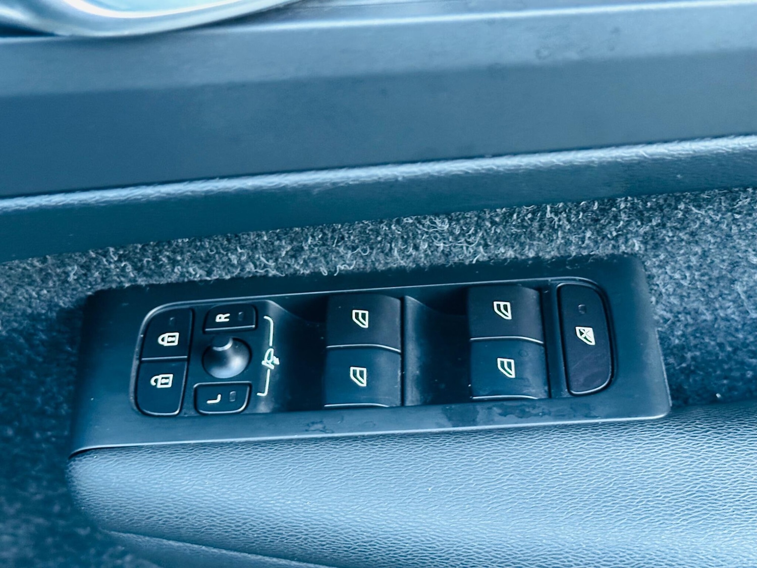 Used Volvo XC40 2019 for sale - 76370327: Photo 24