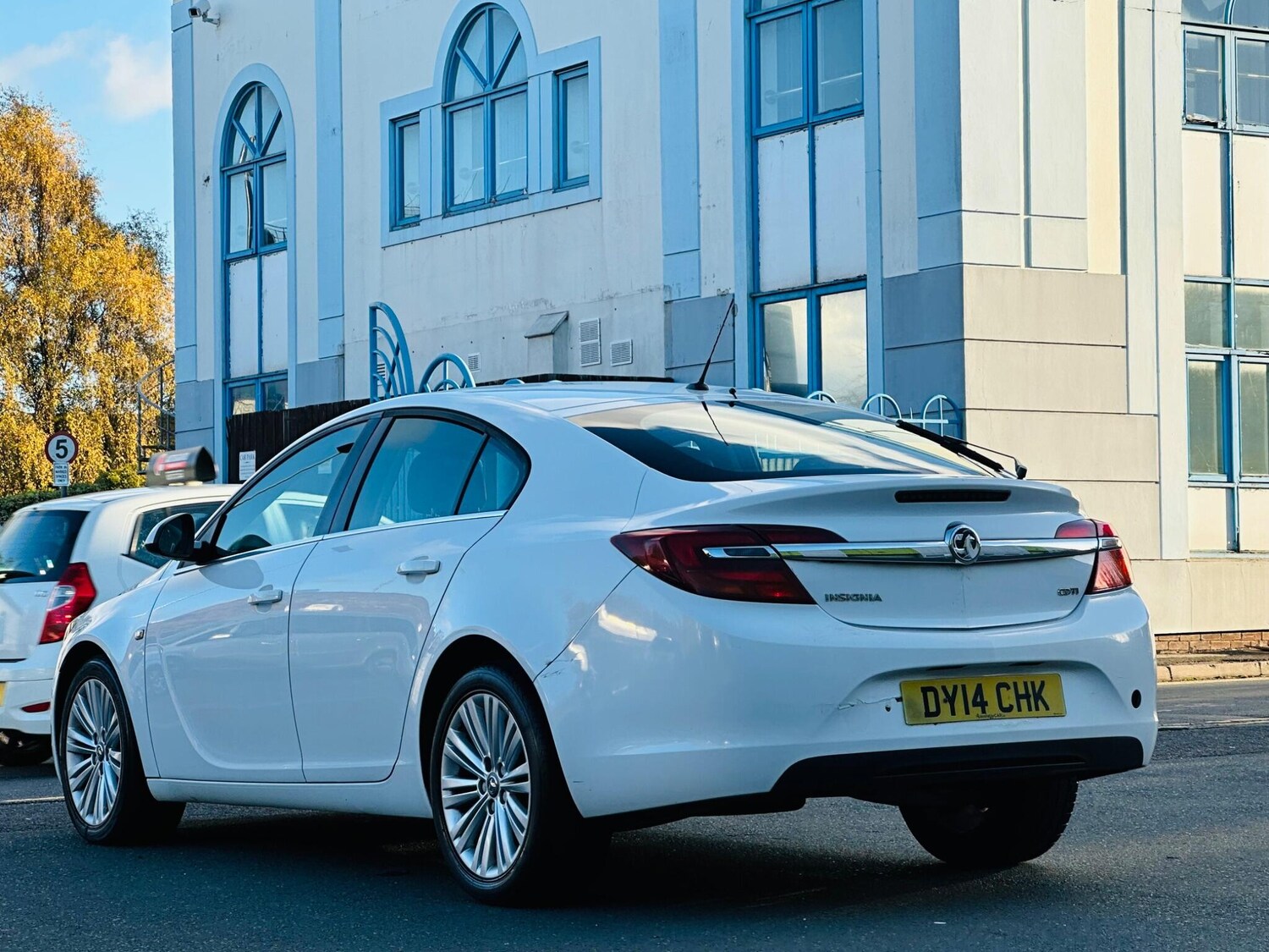 Used Vauxhall Insignia 2014 for sale - 76348811: Photo 14