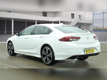 Used Vauxhall Insignia 2018 for sale - 77468838: Photo
