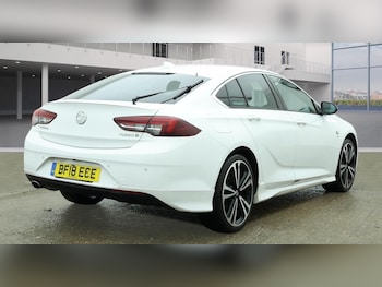 Used Vauxhall Insignia 2018 for sale - 77468838: Photo