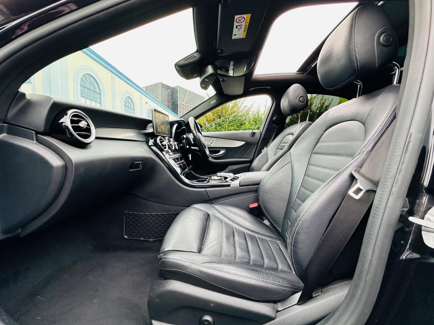 Used Mercedes-Benz C Class 2016 for sale - 76472325: Photo 9