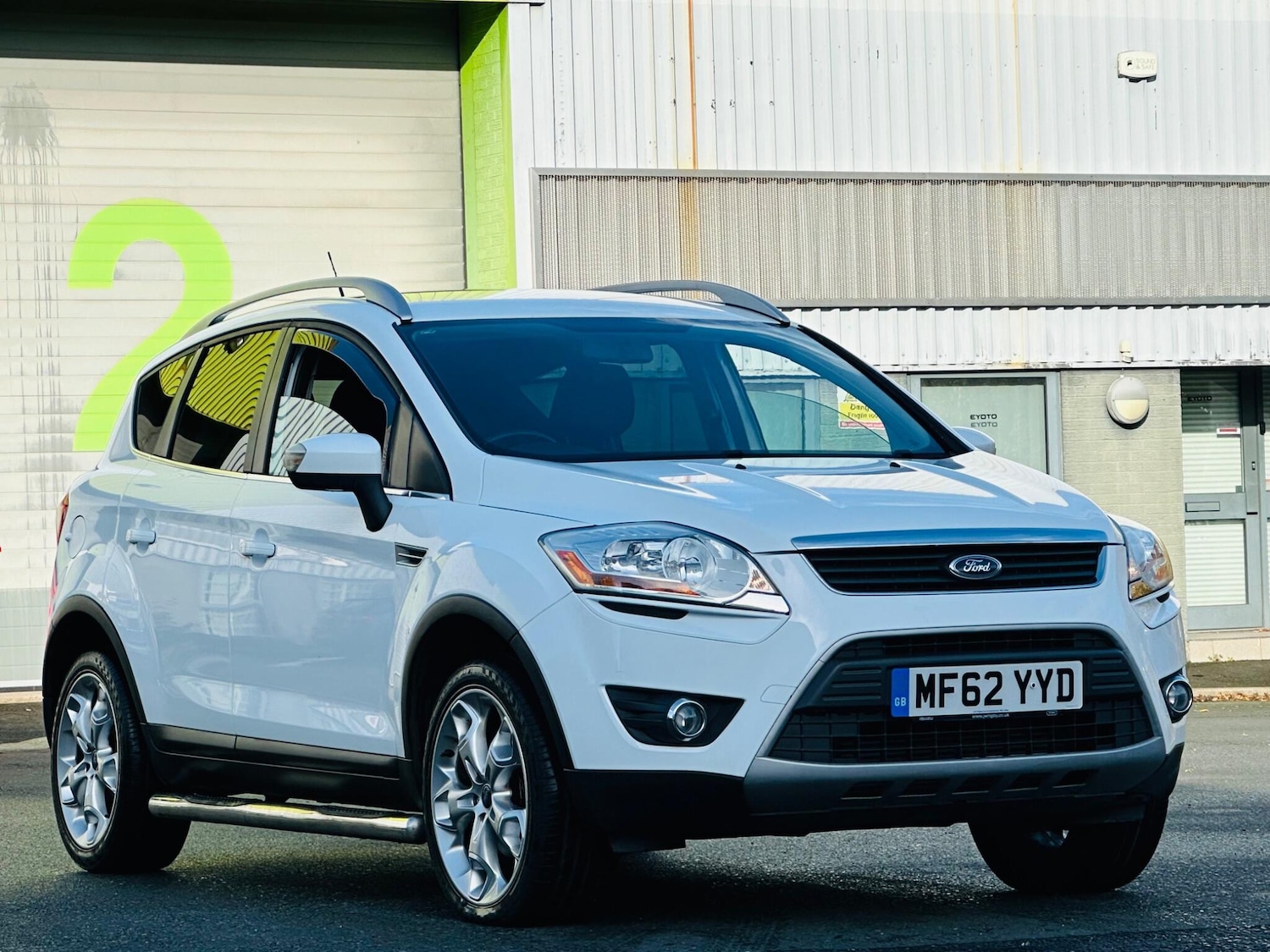 Used Ford Kuga 2012 for sale - 76473356: Photo 2