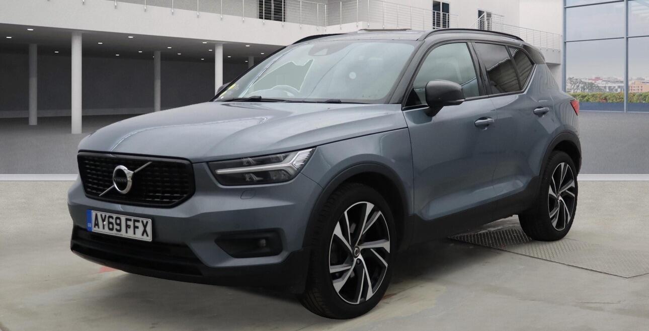 Used Volvo XC40 2019 for sale - 76912869: Photo 2