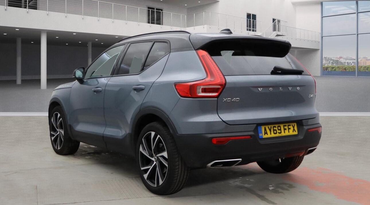 Used Volvo XC40 2019 for sale - 76912869: Photo 3