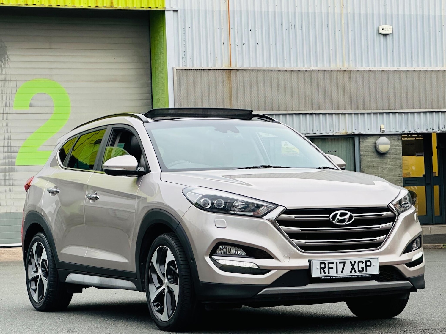 Used Hyundai TUCSON 2017 for sale - 76099394: Photo 2