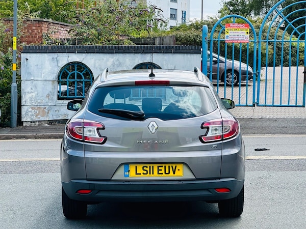 Used Renault Megane 2011 for sale - 75563676: Photo 15