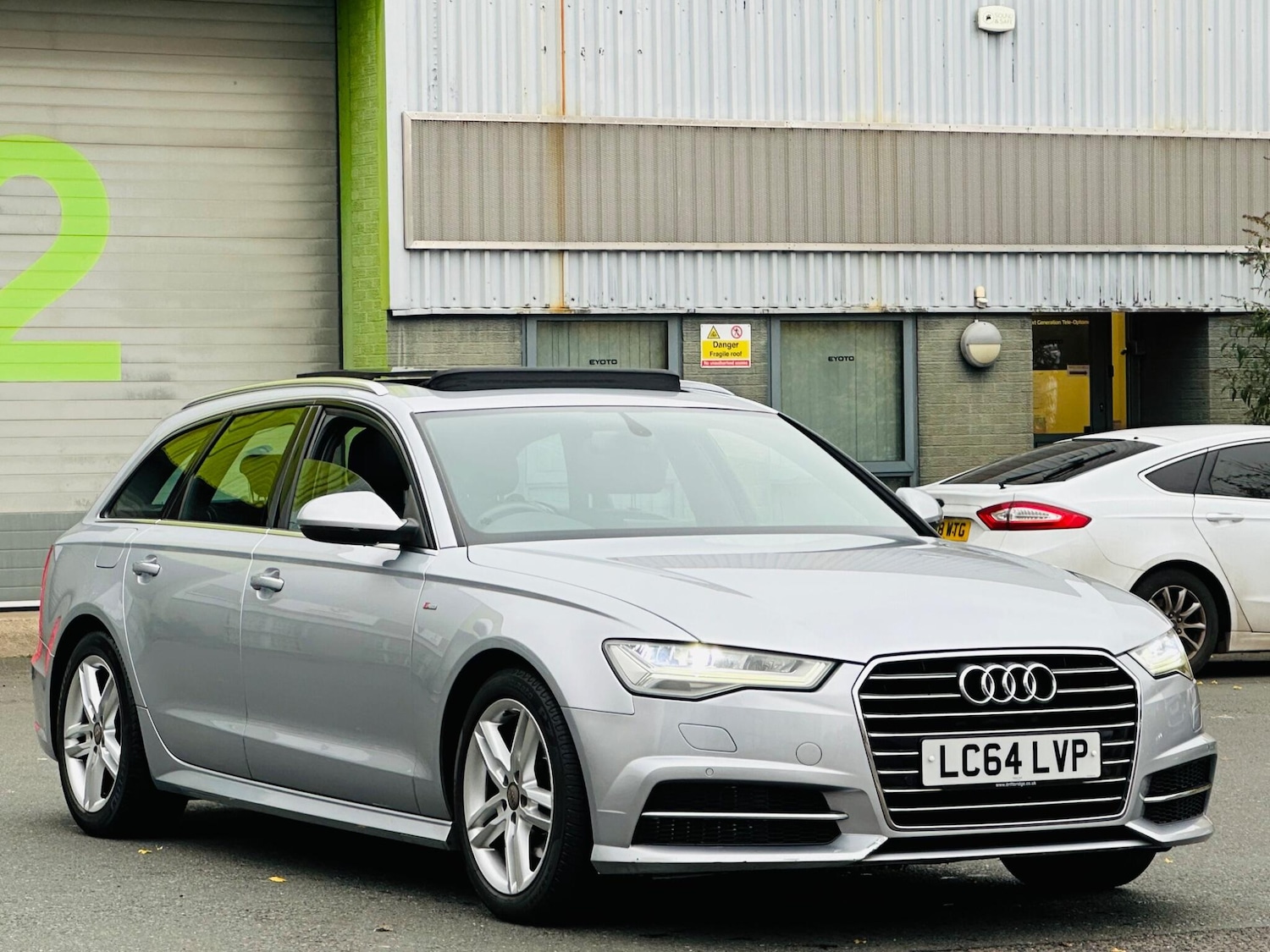 Used Audi A6 2015 for sale - 77230335: Photo 2