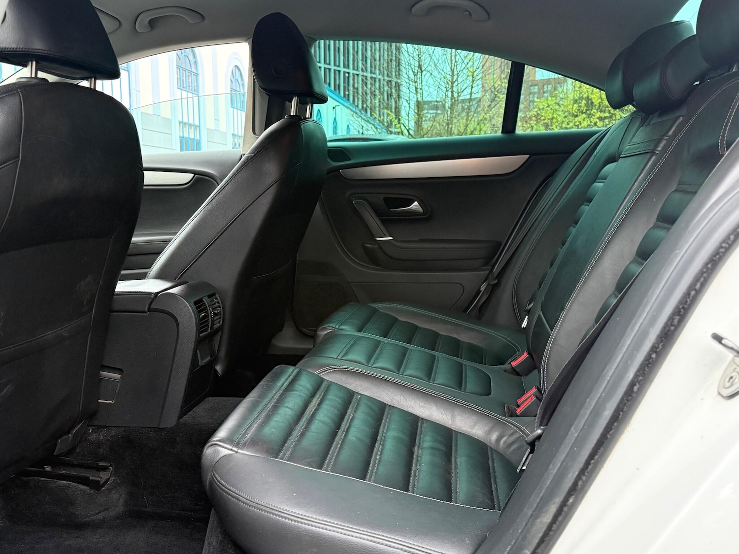 Used Volkswagen Passat 2011 for sale - 76714137: Photo 9