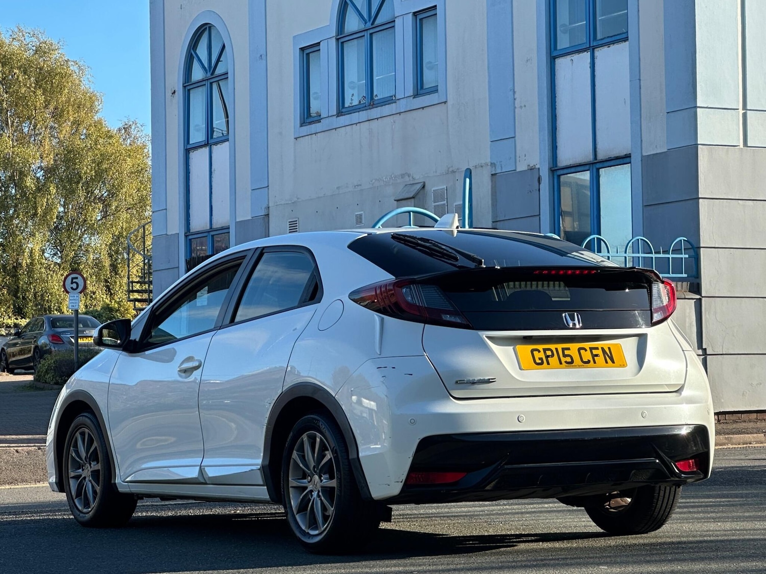 Used Honda Civic 2015 for sale - 76189129: Photo 10