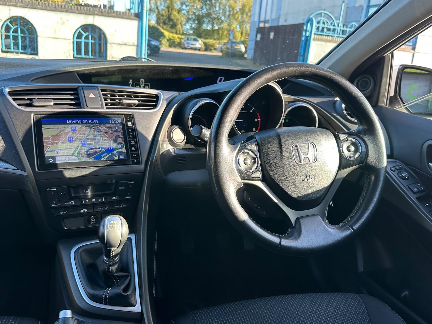 Used Honda Civic 2015 for sale - 76189129: Photo 21