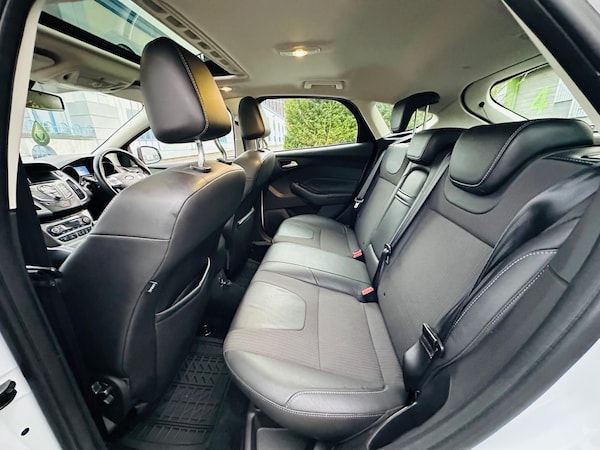 Used Ford Focus 2011 for sale - 76151708: Photo 10