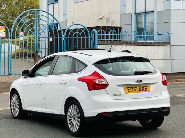 Used Ford Focus 2011 for sale - 76151708: Photo 13
