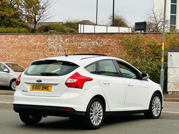 Used Ford Focus 2011 for sale - 76151708: Photo 14
