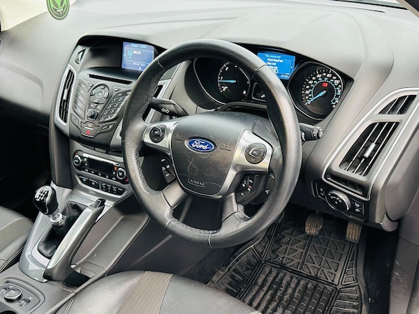 Used Ford Focus 2011 for sale - 76151708: Photo 29
