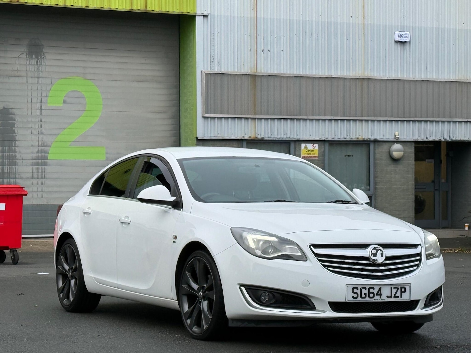 Used Vauxhall Insignia 2014 for sale - 76886155: Photo 2