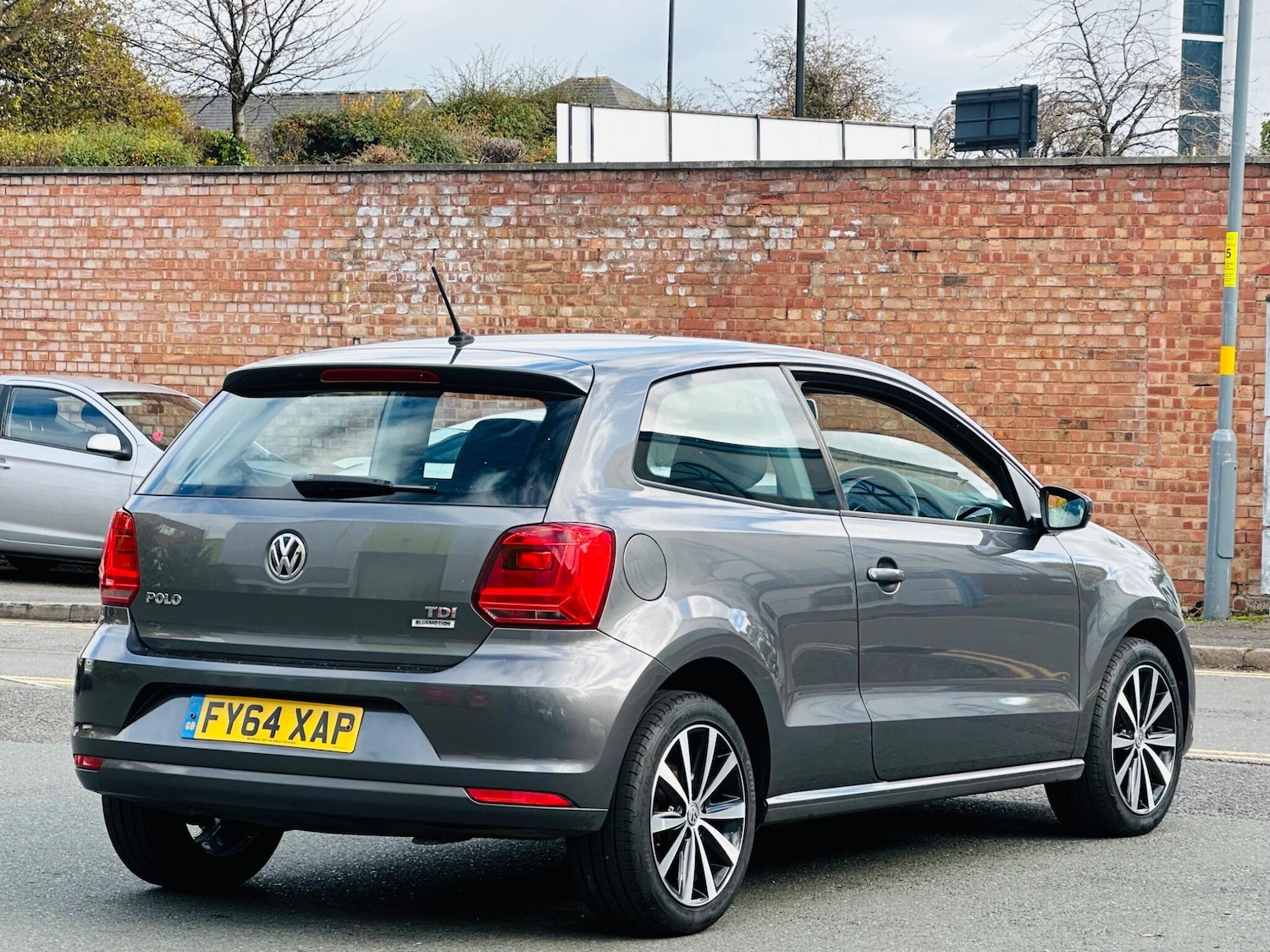 Used Volkswagen Polo 2014 for sale - 76349110: Photo 16