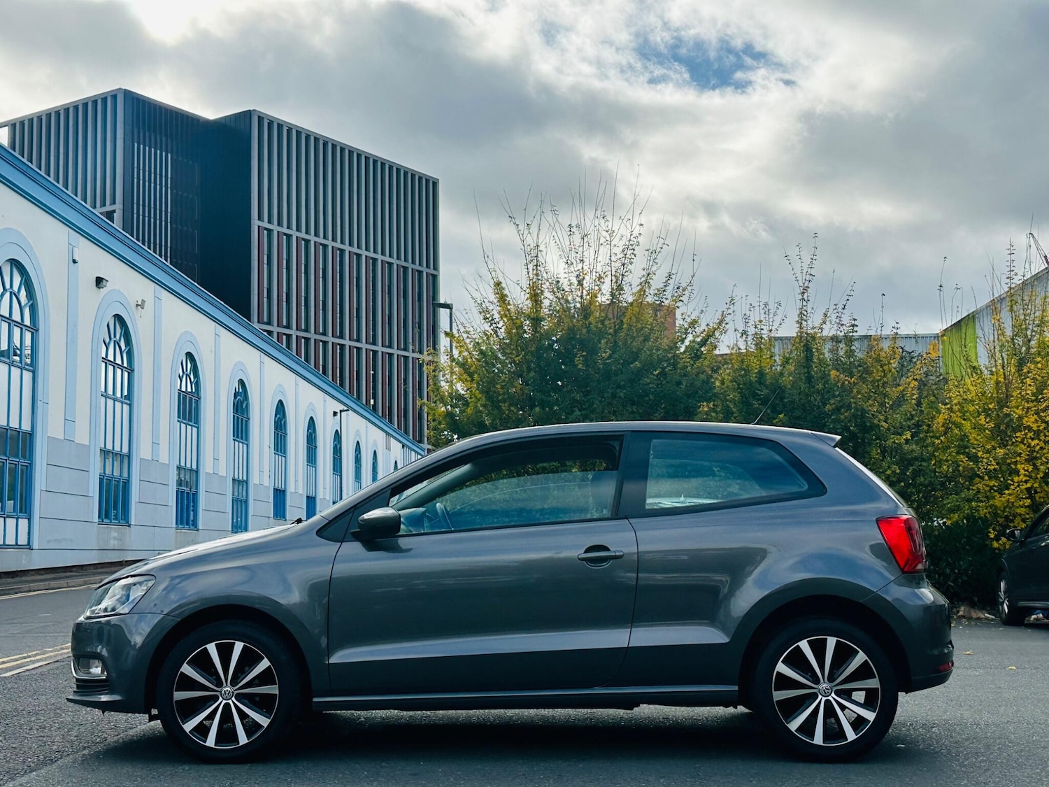 Used Volkswagen Polo 2014 for sale - 76349110: Photo 8