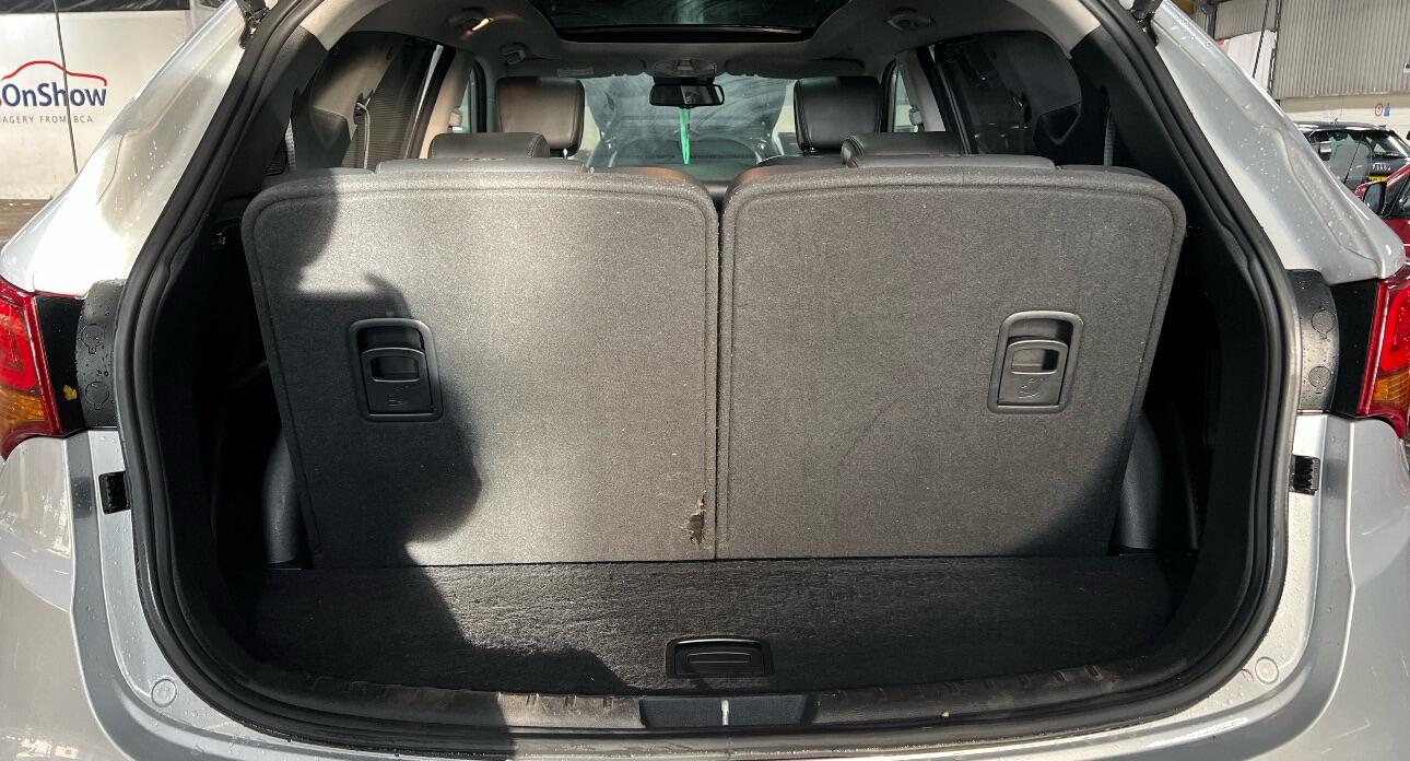 Used Hyundai Santa Fe 2017 for sale - 76608242: Photo 7