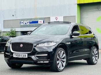 Used Jaguar F-Pace 2019 for sale - 78922397: Photo
