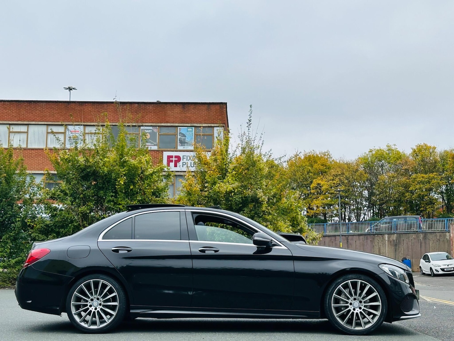 Used Mercedes-Benz C Class 2016 for sale - 77097521: Photo 16