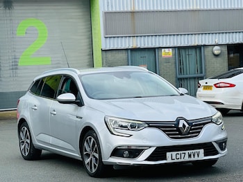 (17) - 1.5 dCi Dynamique S Nav Sport Tourer EDC Euro 6 5dr