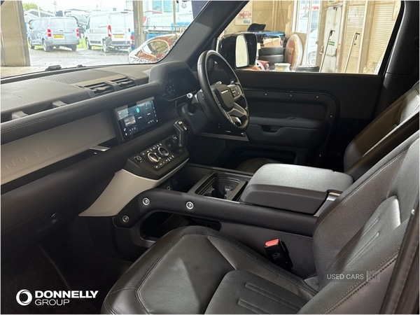 Used Land Rover Defender 2021 for sale - 76597565: Photo 10