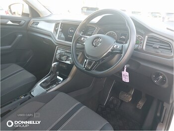 Used Volkswagen T-Roc 2020 for sale - 77204718: Photo