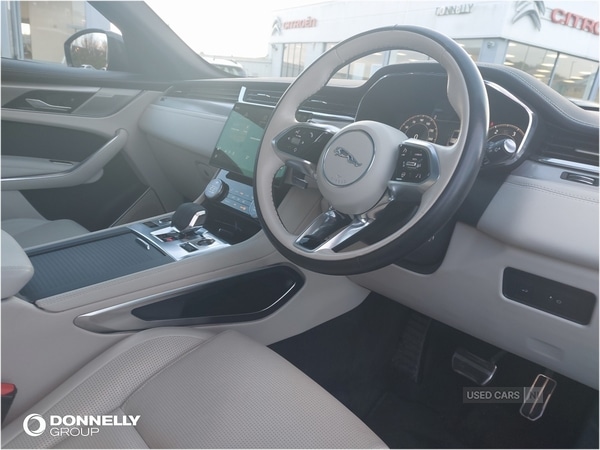 Used Jaguar F-Pace 2023 for sale - 77387880: Photo 4