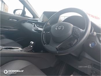 Used Toyota C-HR 2022 for sale - 79084752: Photo